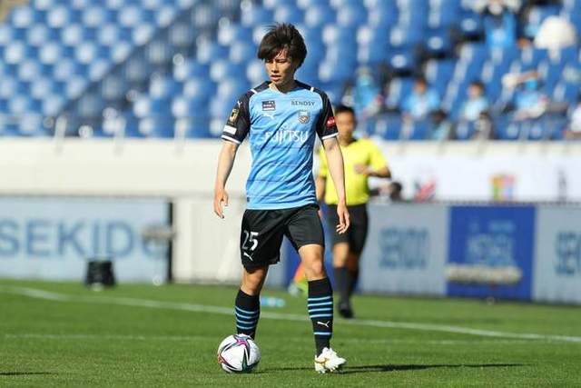 19岁新星吴嘉浩签约西甲穆尔西亚 未来将在U22联赛亮相